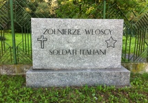 Cmentarz żołnierzy włoskich we Wrocławiu, 21 VIII 2013 r. Foto: Robert Pieńkowski