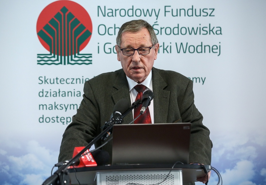 Minister Jan Szyszko jest przeciwny unijnej dyrektywie, fot. PAP/Rafał Guz