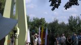 Ul. Dworkowa, pomnik upamiętniający 119 zamordowanych po wyjściu z kanału żołnierzy "Baszty" 27.09.1944, po kapitulacji Mokotowa