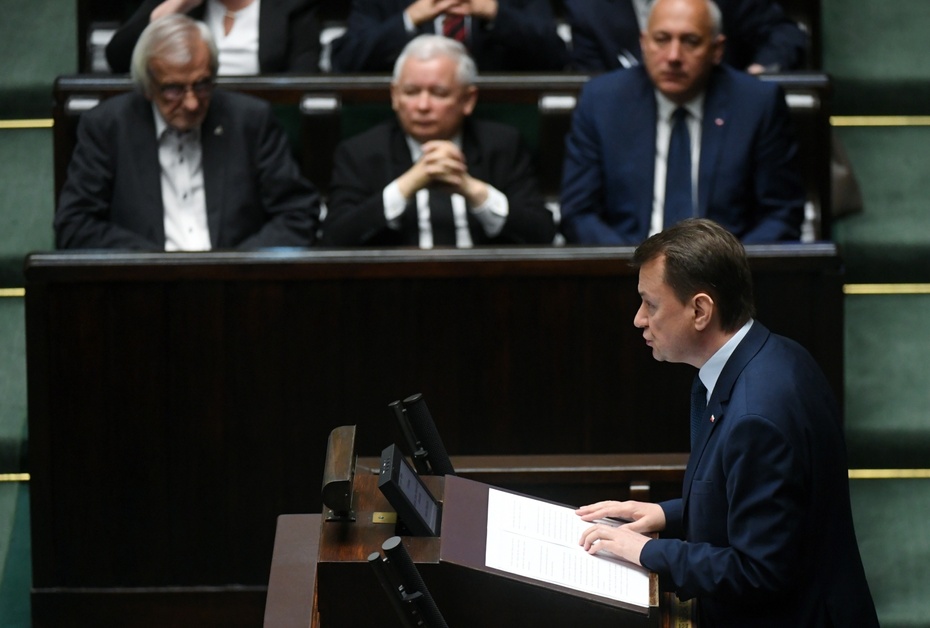 Minister spraw wewnętrznych i administracji Mariusz Błaszczak podczas posiedzenia Sejmu, fot. PAP/Bartłomiej Zborowski