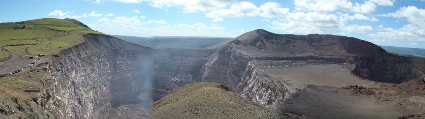 Panorama wulkanu Masaja. Ziem bez ziemi.