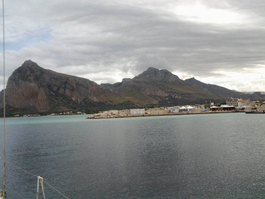 zdj. KJW  Główki Portu, a w tle Monte Monaco