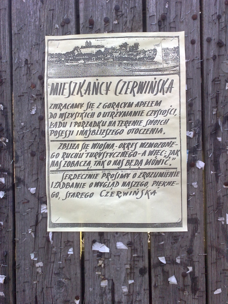 jeden z plakatów zawieszonych na płotach i murach Czerwińska