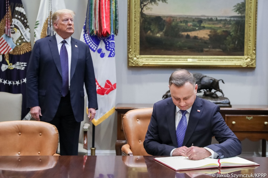Andrzej Duda i Donald Trump podpisali deklaracje o współpracy polsko-amerykańskiej. Fot. KPRP/Jakub Szymczuk