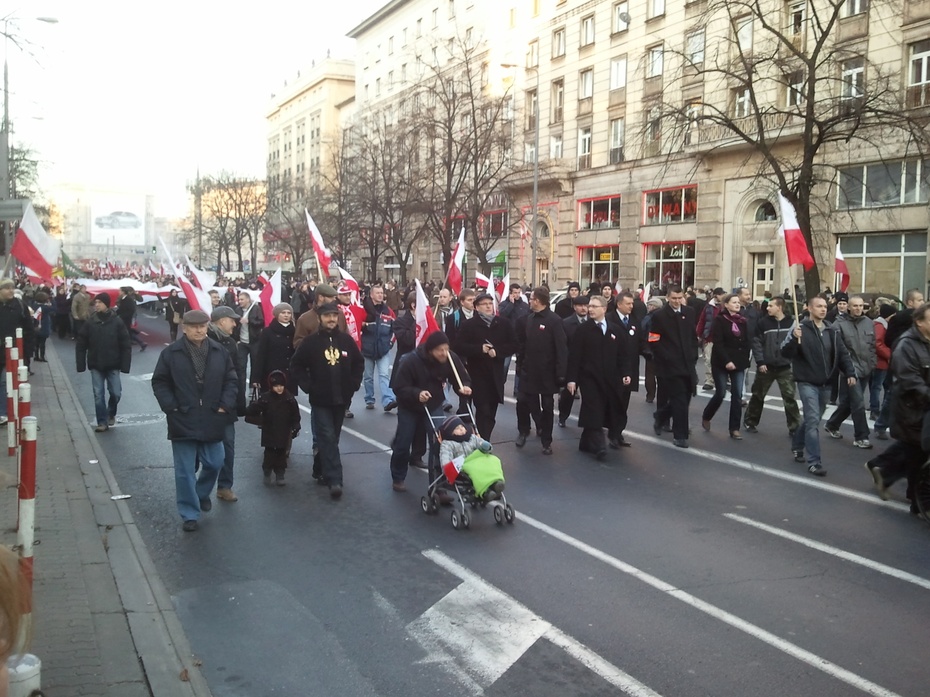 Rusza marsz z Placu Konstytucji