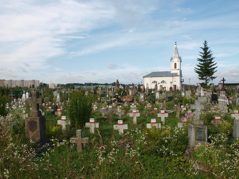 Grodno. Cmentarz Farny i nagrobki obrońców miasta z 1939 roku