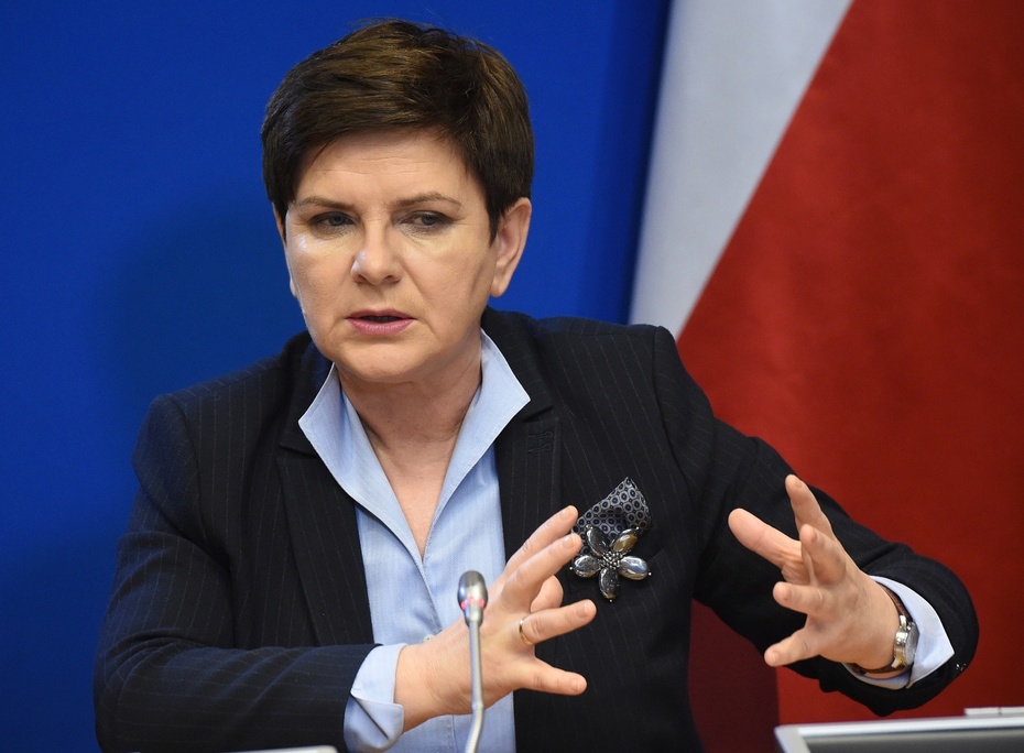 Premier Beata Szydło podczas konferencji, fot. PAP/Radek Pietruszka