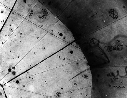 Komora pęcherzykowa - pierwsze neutrino

Wikipedia