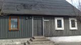 Czerwińsk  - drewniane domki na stoku wiśłanej skarpy