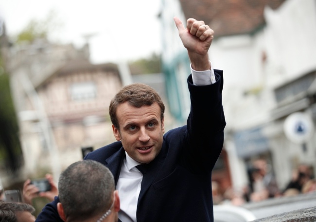 Emmanuel Macron. fot. PAP/EPA/YOAN VALAT