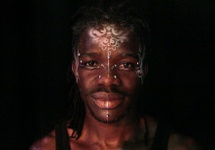 Z serii malowane twarze Lindy: Mamadou -  bębnista z Burkina Faso