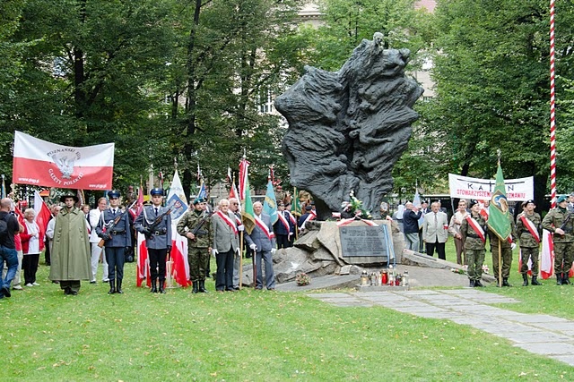 Pomnik Ofiar Katynia i Sybiru