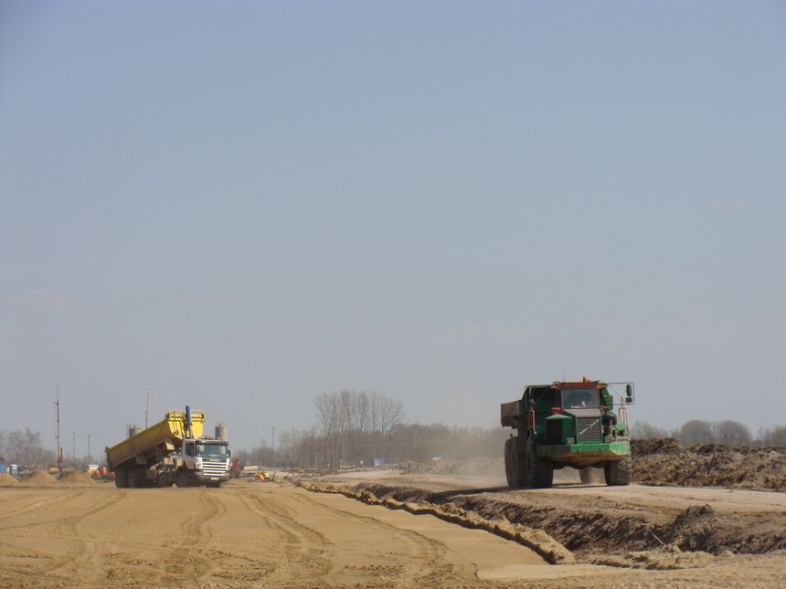 Budowa autostrady znosi z powierzchni Ziemi Holandię Baranowską