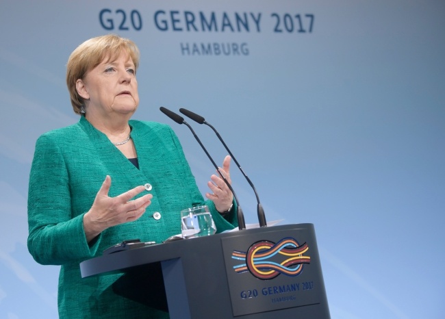 Angela Merkel podsumowała ustalenia na szczycie G20. fot. PAP/EPA