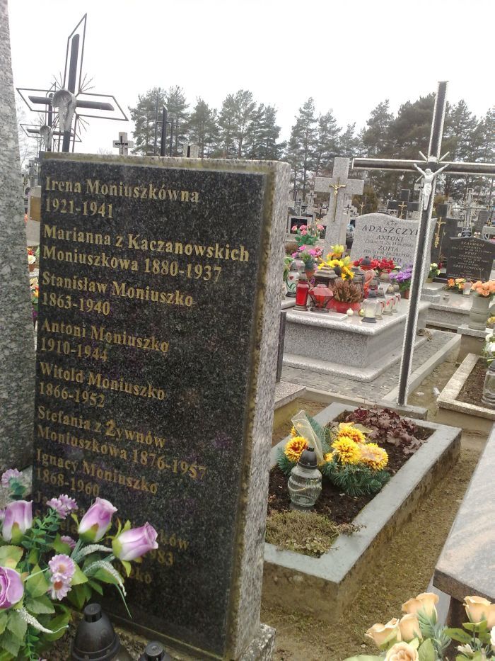 Różanystok - grób rodziny Moniuszków