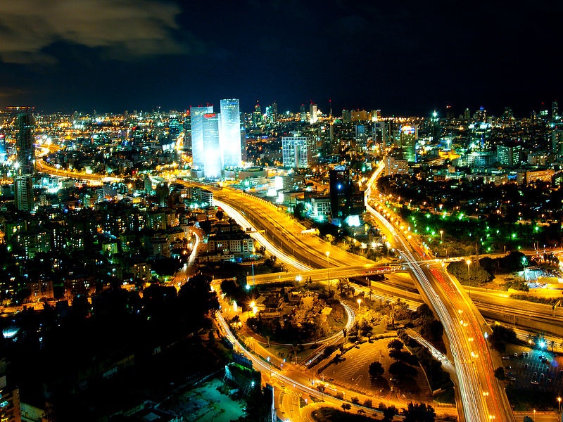 Tel-Aviv nocą/ Wiki