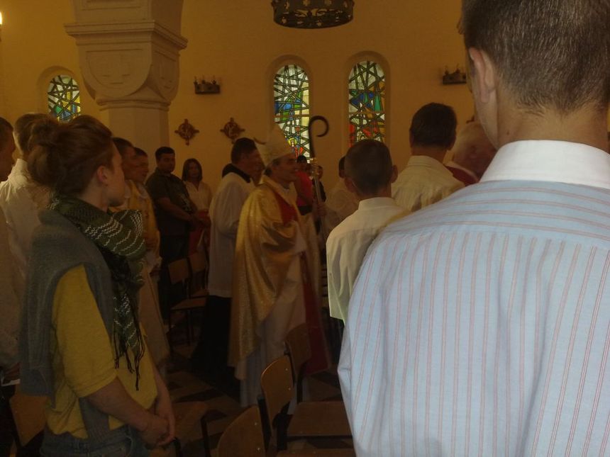 ekscelencja ks. biskup Henryk Ciereszko.