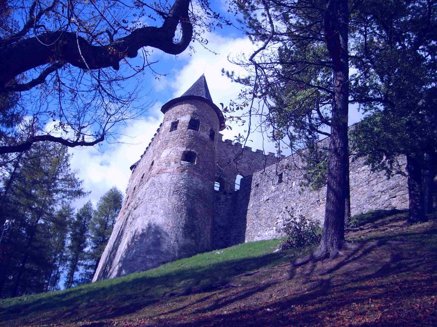 Zamek Lubowla - twierdza spiska