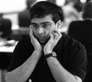 Mistrz świata Viswanathan Anand (Indie, lat 43)
