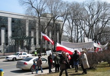 Hope Forever
Protest Polonii pod ambasada Rosji , 10 04 2011 Ottawa