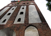 wieża kościoła w Zalewie