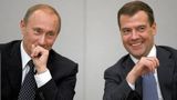Putin i Miedwiediew obok siebie