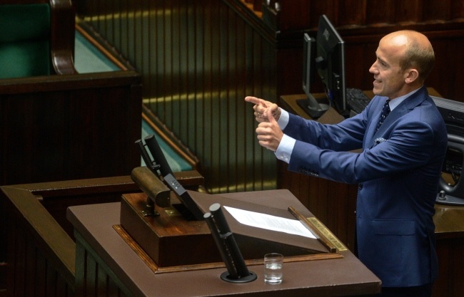 Borys Budka, podczas debaty nad projektem nowej ustawy o Trybunale Konstytucyjnym, fot. PAP/Jakub Kamiński