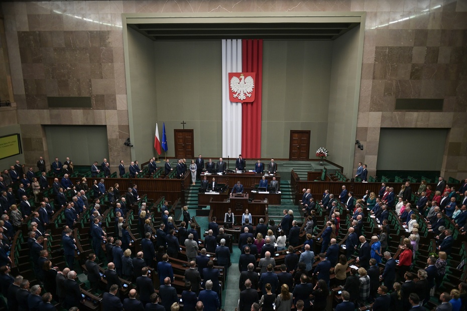 Sejm uczcił minutą ciszy pamięć Damiana Sobóla. Fot. PAP/Marcin Obara