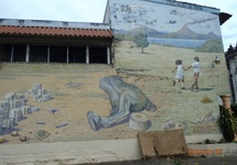 Mural Leonu. Historia Nikaragui III - postrewolucyjne szczęście. Ziem bez ziemi