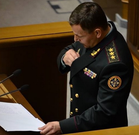 Nowy minister obrony Ukrainy "podpisuje" tekst przysięgi 1