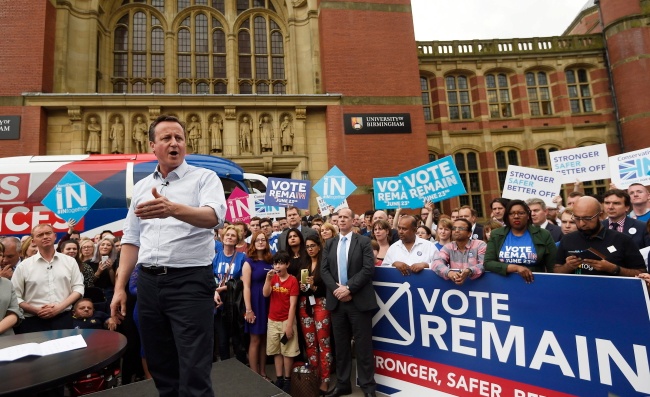 David Cameron nakłaniał Brytyjczyków do pozostania w UE. Fot. PAP/EPA