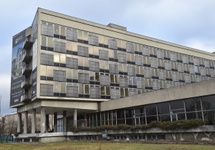 Budynek dawnego hotelu Cracovia, fot. PAP/Jacek Bednarczyk