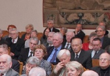 Szacowne grono członków Polskiej Akademii Umiejętności (PAU)