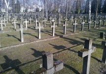 cmentarz poległych w II wojnie światowej AK i AL