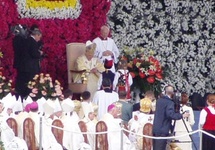 Msza św. z Benedyktem XVI na Błoniach w Krakowie, 2006 r.
