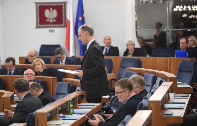 Posiedzenie senatu. fot. PAP/Bartłomiej Zborowski