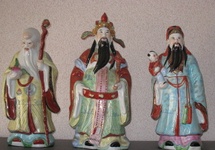 Gwiezdne bóstwa szczęścia: Shou (długie życie), Lu (dobrobyt) i Fu (szczęście)