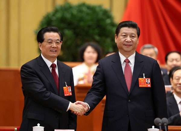 Ustępujący prezdent Hu Jintao oraz nowy prezydent Xi Jinping