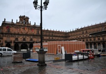 Plaza Mayor w deszczu