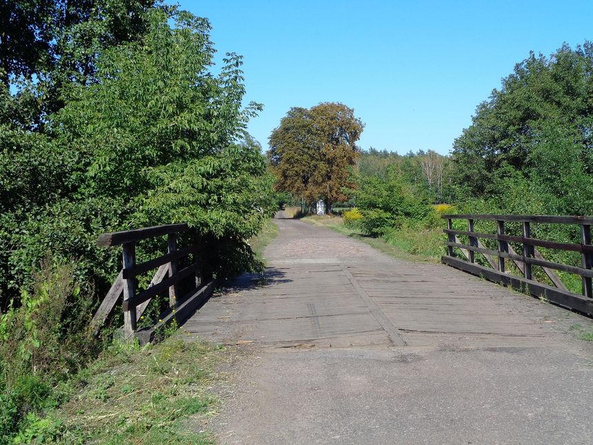 Mostek na rzece Sucha-Nida, Zakrzew