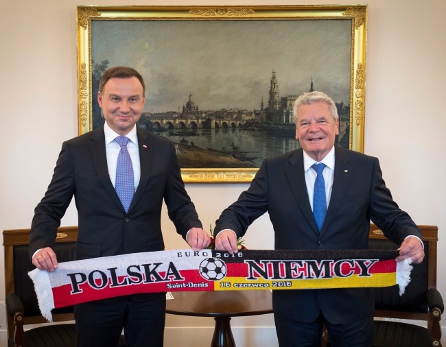 Prezydenci Polski i Niemiec obejrzą wspólnie mecz Euro 2016. Fot. PAP/EPA