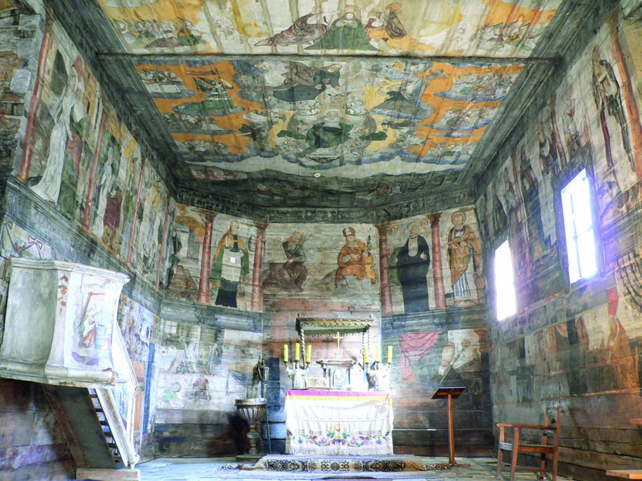 Barwne malowidła wypełniają całe wnętrze kościółka pw. św. Elżbiety Węgierskiej.

Fot. Rafał Monita