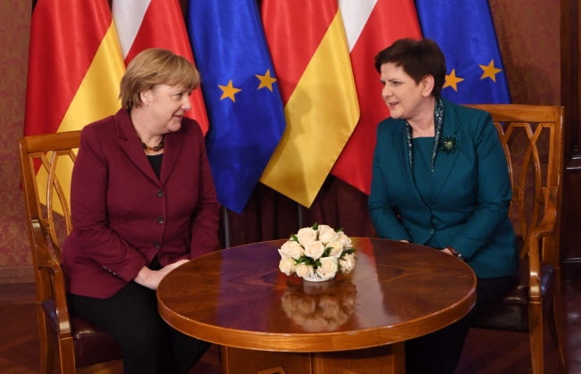 Angela Merkel i Beata Szydło. fot. PAP/Bartłomiej Zborowski
