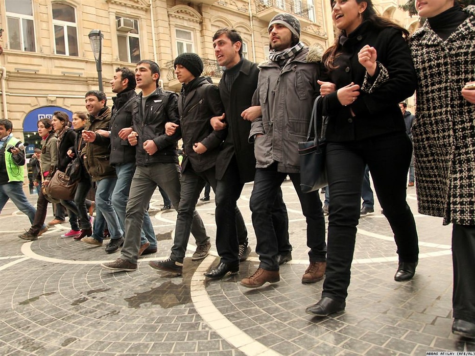 Protest w centrum miasta 11-go marca. Autor: Abbas Atilay, Radio Wolna Europa/Radio Wolność