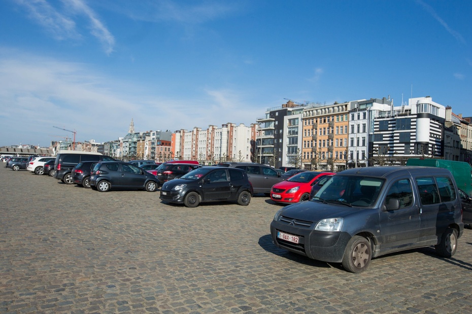 Parking w Antwerpii, gdzie dokonano zatrzymania mężczyzny, fot. PAP/EPA/STEPHANIE LECOCQ