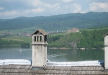 E. Zagrodzka. Panorama z Zamku w Niedzicy na ruiny Zamku Czorsztyn