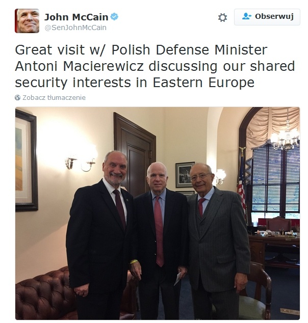 Zdjęcie senatora Johna McCaina po spotkaniu z Antonim Macierewiczem, fot. Twitter/@senjohnmccain