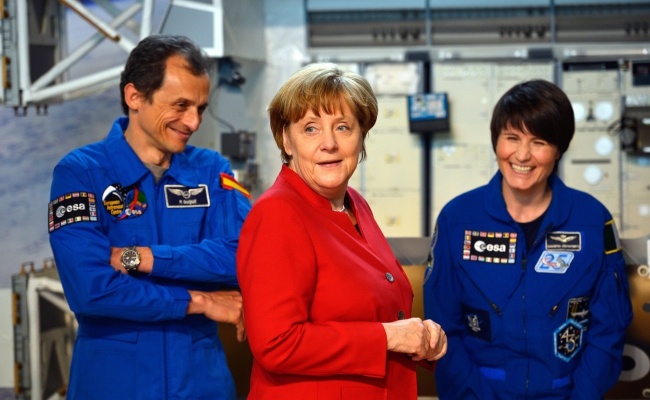 Rząd Angeli Merkel nie zrealizuje ambitnych inwestycji dla wojska. Fot. PAP/EPA