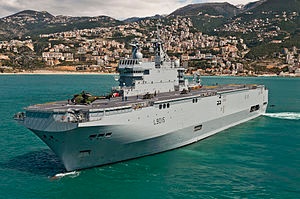 Okręty desantowe typu Mistral.fot. wikimedia