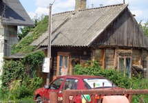 Dom we wsi Nadbrzeż (Urzec)
